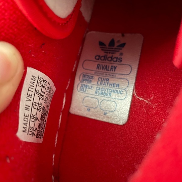 ADIDAS Rivalry Red Lows Men’s size Us 7.5! - Picture 6 of 6